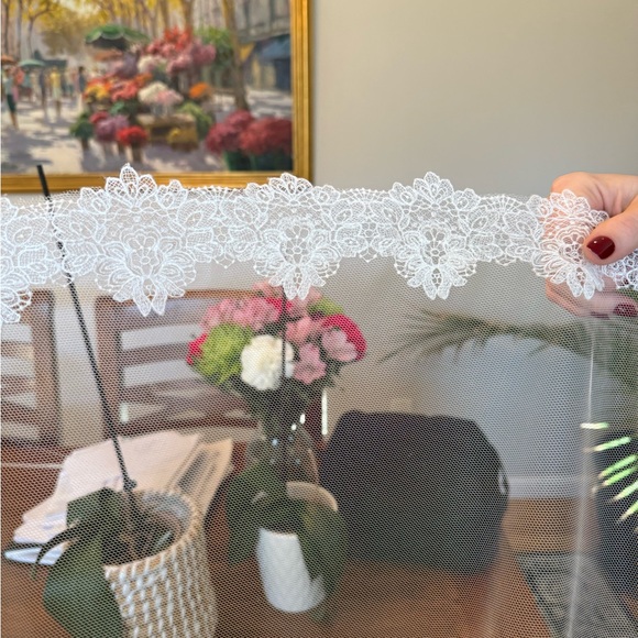 Sarah Seven Veil - Picture 13 of 13